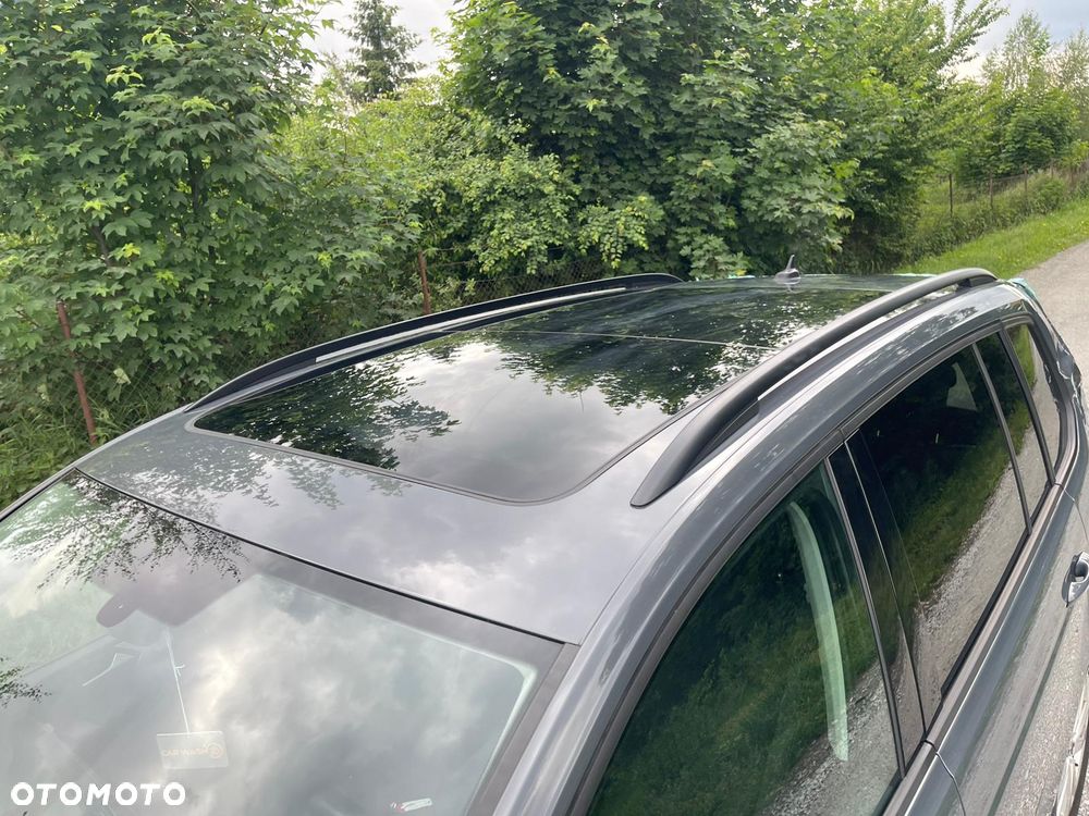Volkswagen Touran - 17