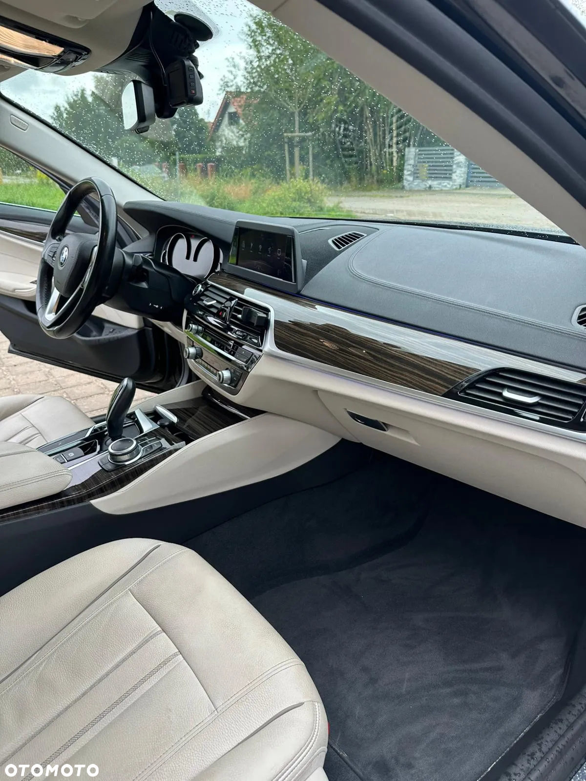 BMW Seria 5 520d xDrive Luxury Line - 7