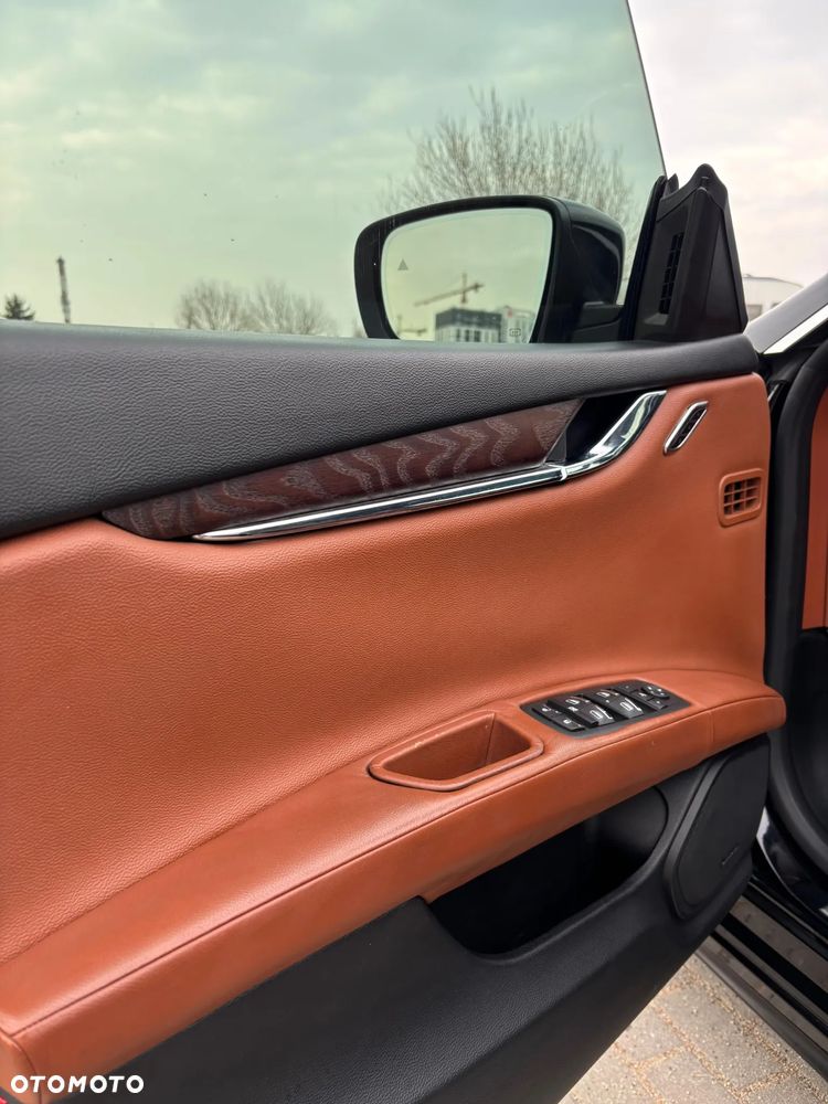 Maserati Quattroporte S Q4 GranLusso - 17