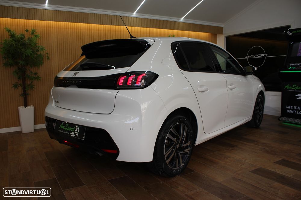 Peugeot 208 1.2 PureTech Allure Pack - 21