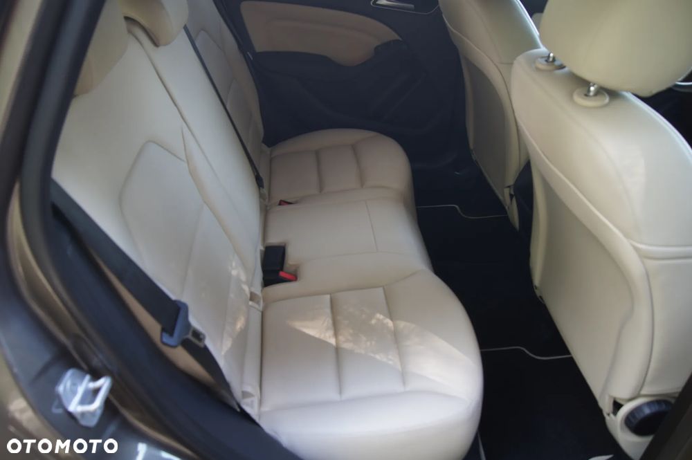 Mercedes-Benz Klasa B 180 CDI (BlueEFFICIENCY) - 23