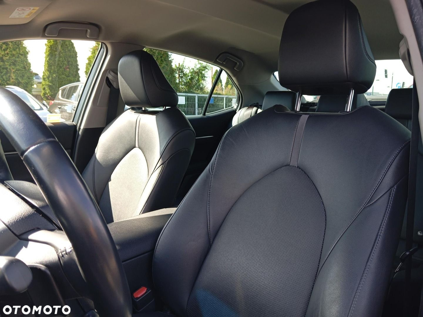 Toyota Camry 2.5 Hybrid Executive CVT - 20