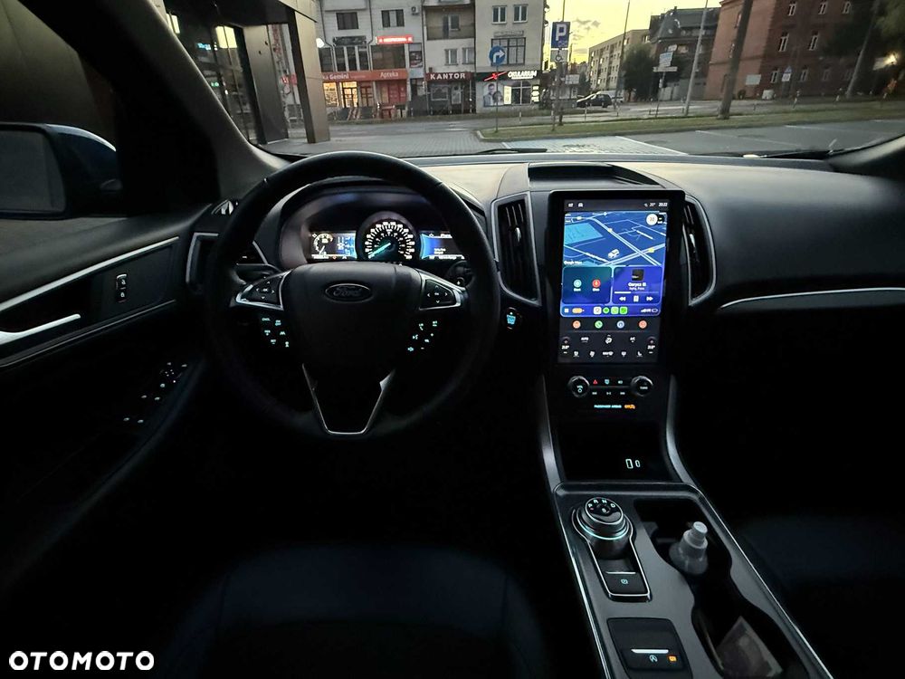 Ford Edge - 8