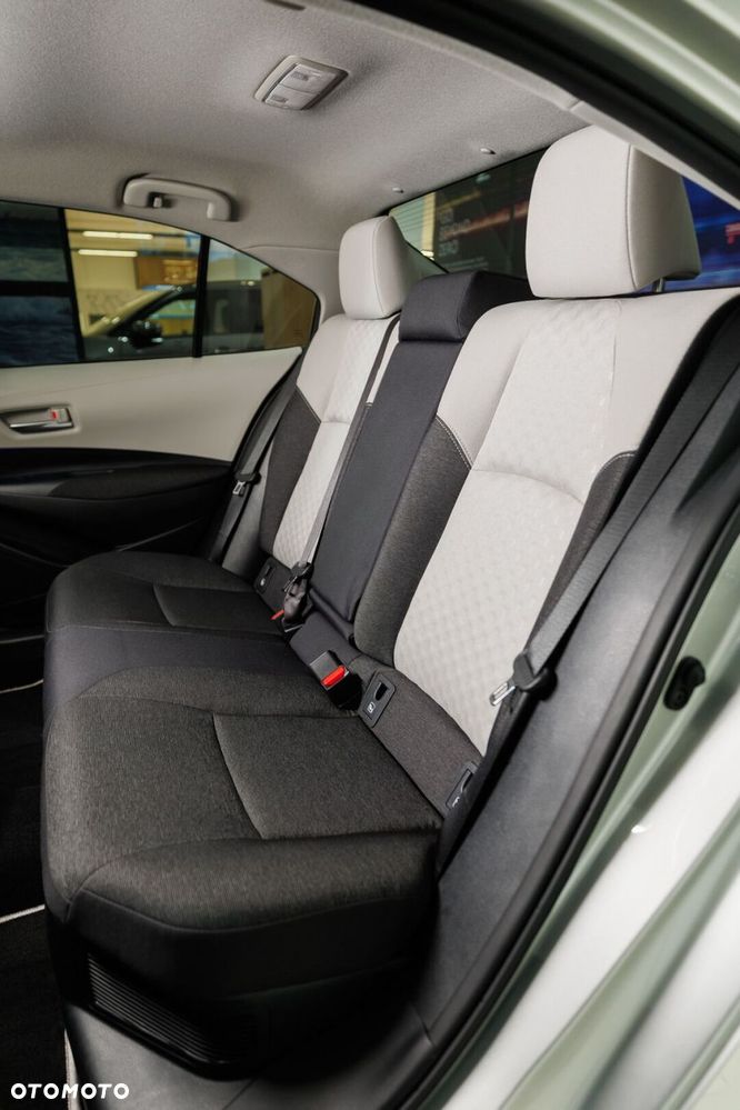 Toyota Corolla 1.8 Hybrid Style - 23