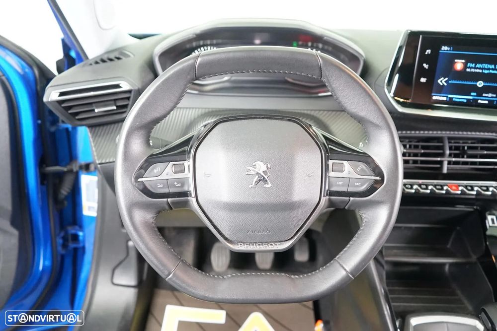 Peugeot 2008 1.2 PureTech Allure Pack - 21