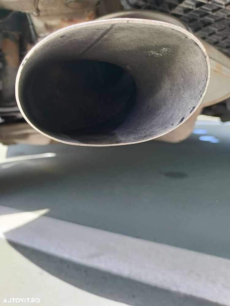 BMW Seria 1 116d DPF - 9