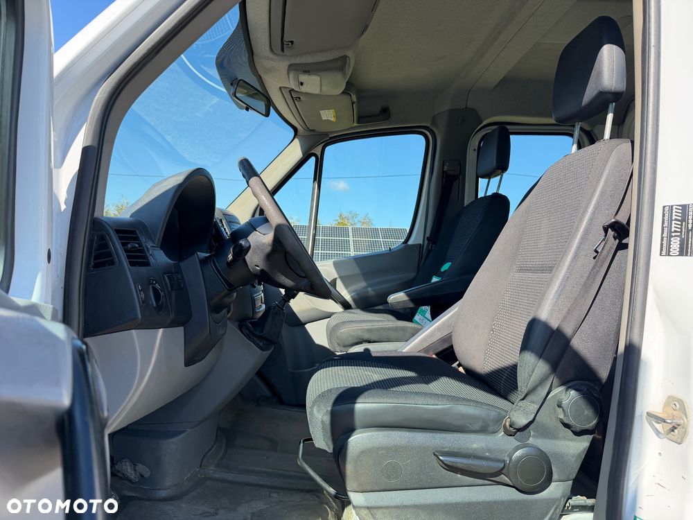 Mercedes-Benz Sprinter - 10