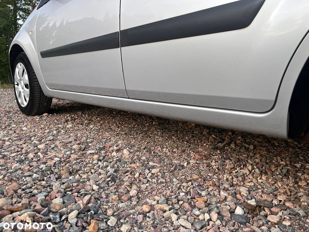 Ford Fiesta 1.4 Connection - 28