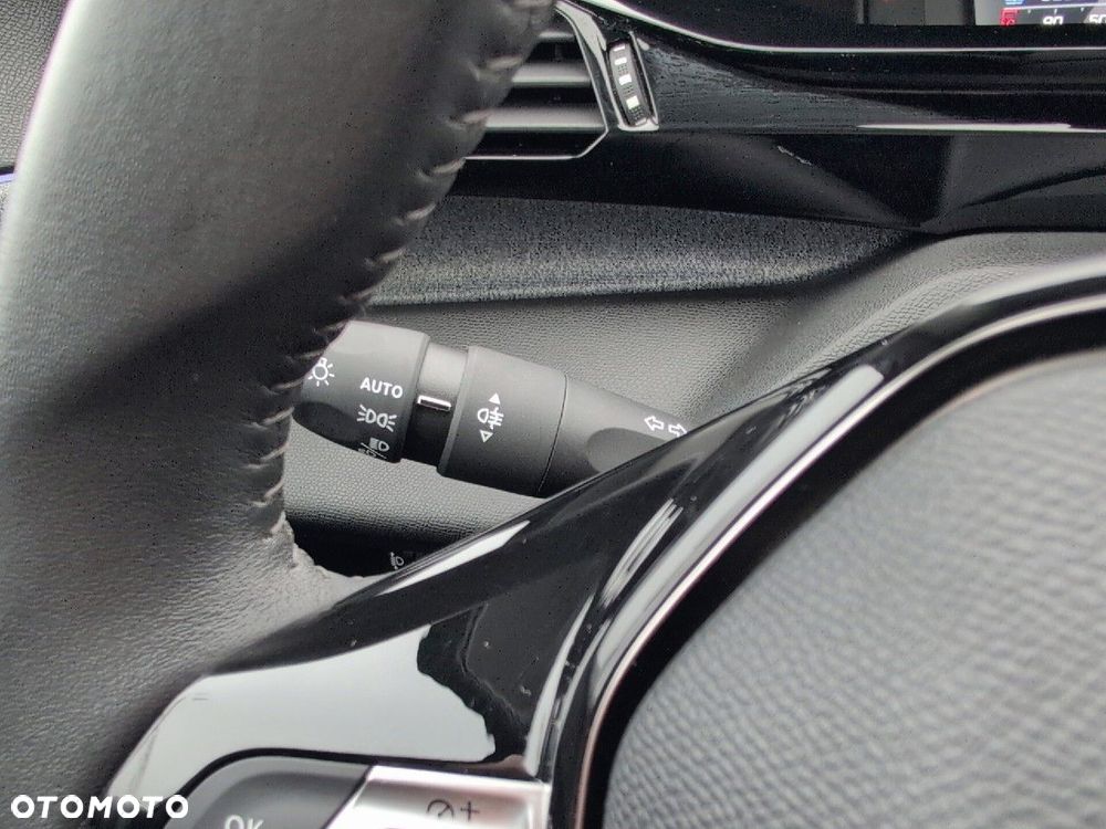 Peugeot 308 1.2 PureTech Allure Pack S&S - 21