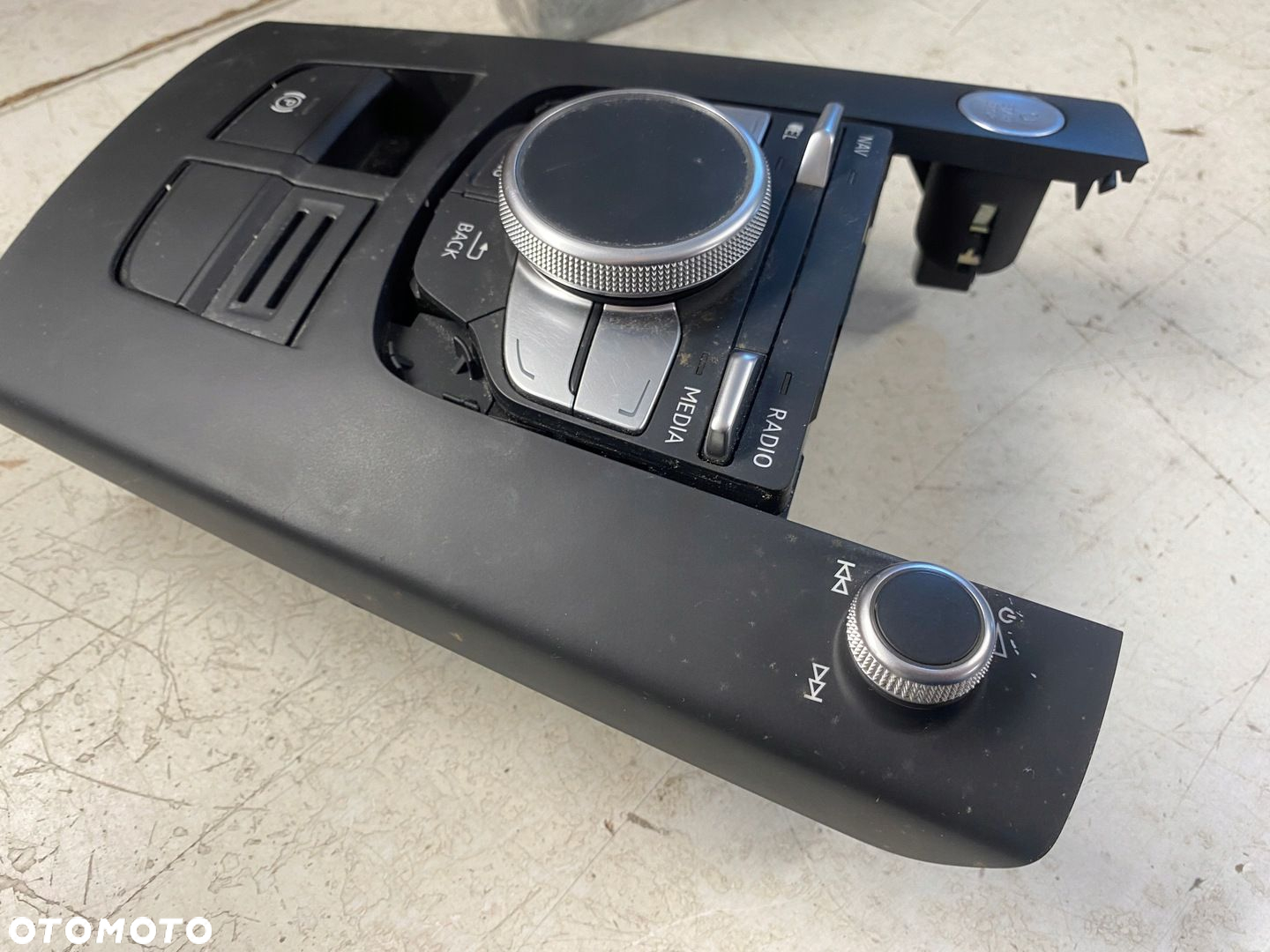 AUDI A3 8V PANEL STEROWANIA MMI 8V0919614L - 5
