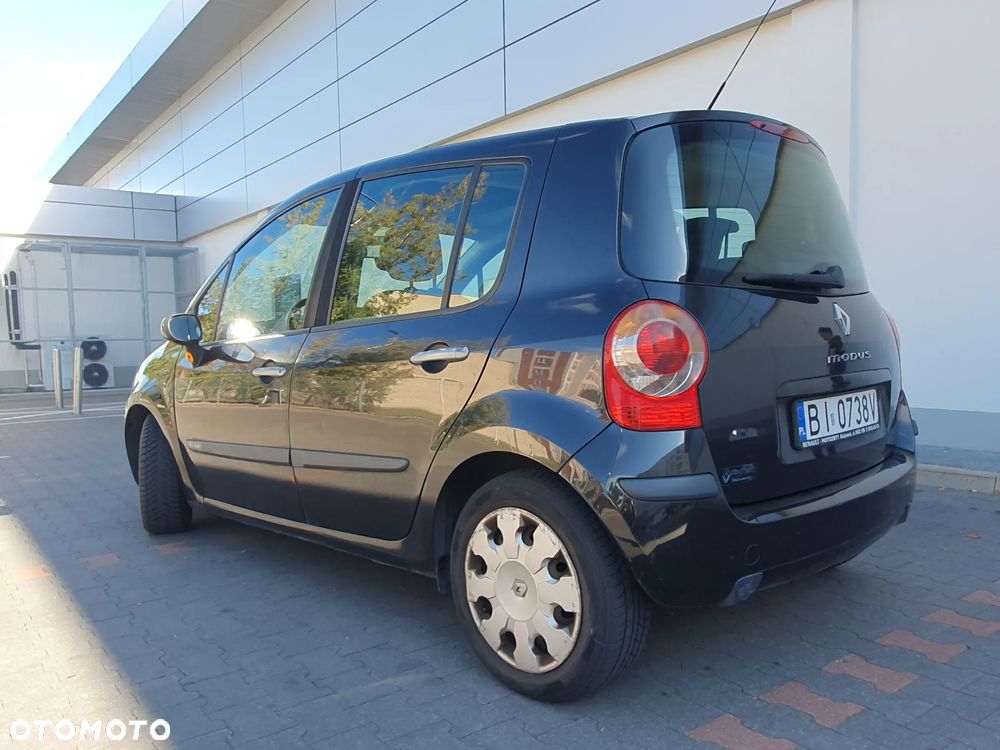 Renault Modus 1.6 16V Dynamique - 12