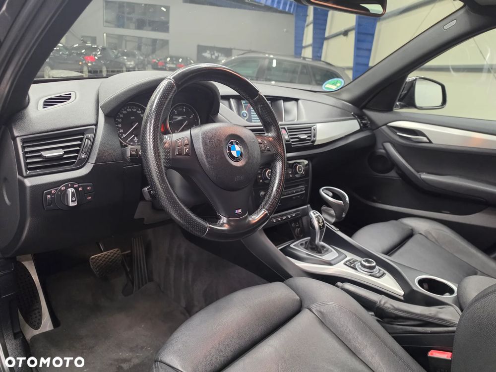 BMW X1 xDrive18d Sport Line - 23
