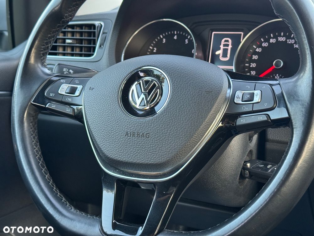Volkswagen Polo - 35