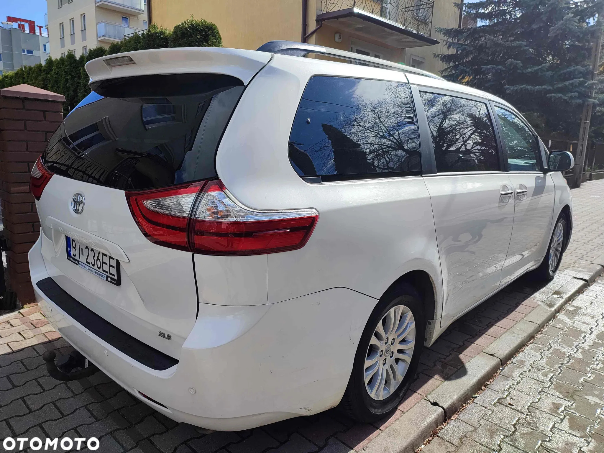 Toyota Sienna 3.5 V6 XLE AWD - 12