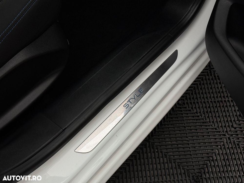 Peugeot 208 PureTech 82 Style - 29