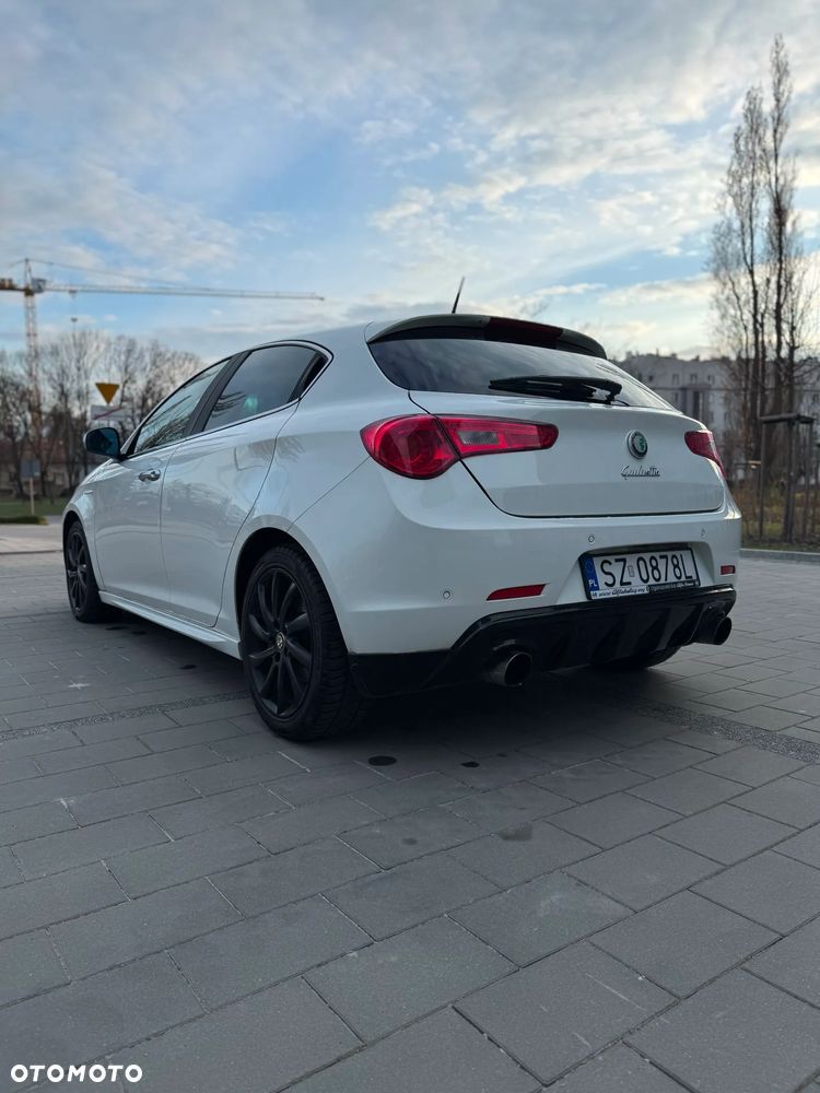 Alfa Romeo Giulietta 1750 TBi Quadrifoglio Verde - 5