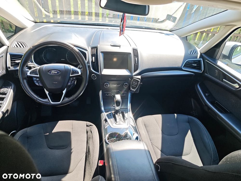 Ford S-Max 2.0 TDCi 4WD Titanium PowerShift - 21