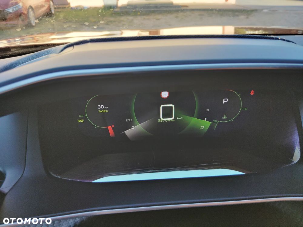 Peugeot 2008 PureTech 155 EAT8 GT - 15