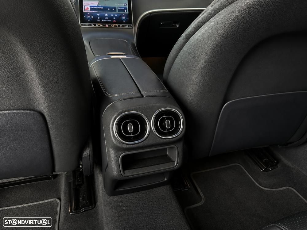 Mercedes-Benz GLC 300 e 4Matic 9G-TRONIC Avantgarde Advanced - 52