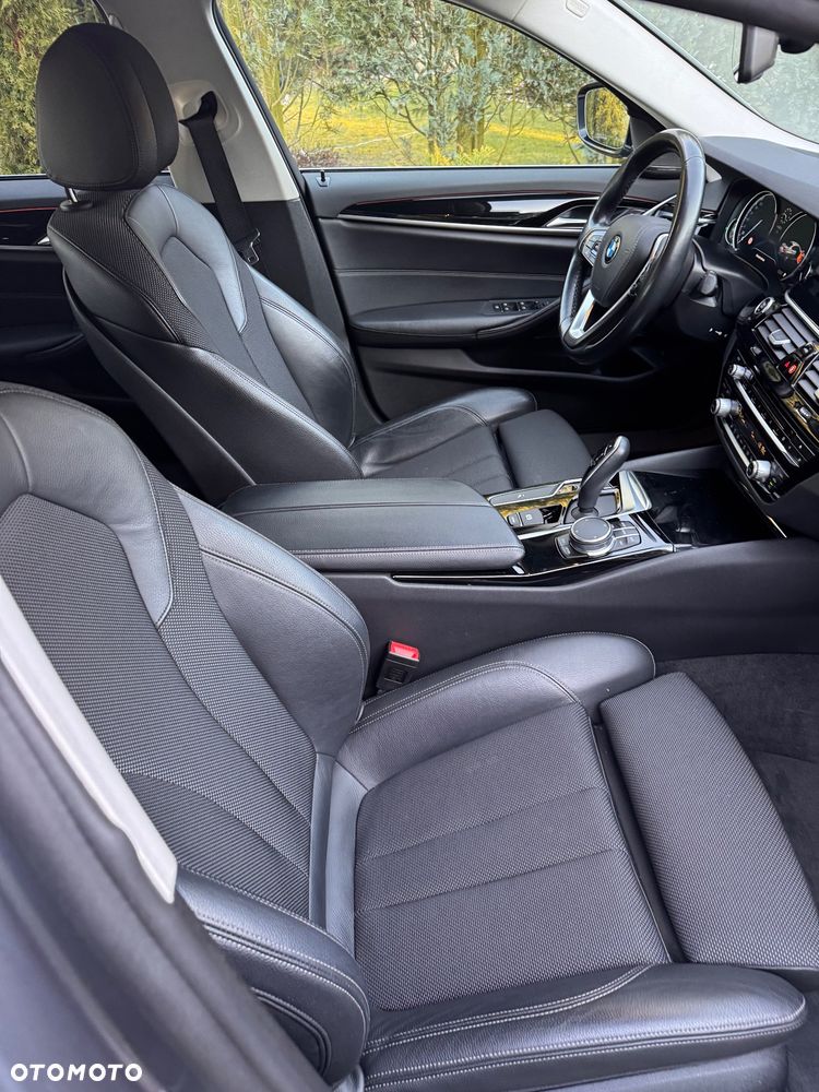 BMW Seria 5 - 21