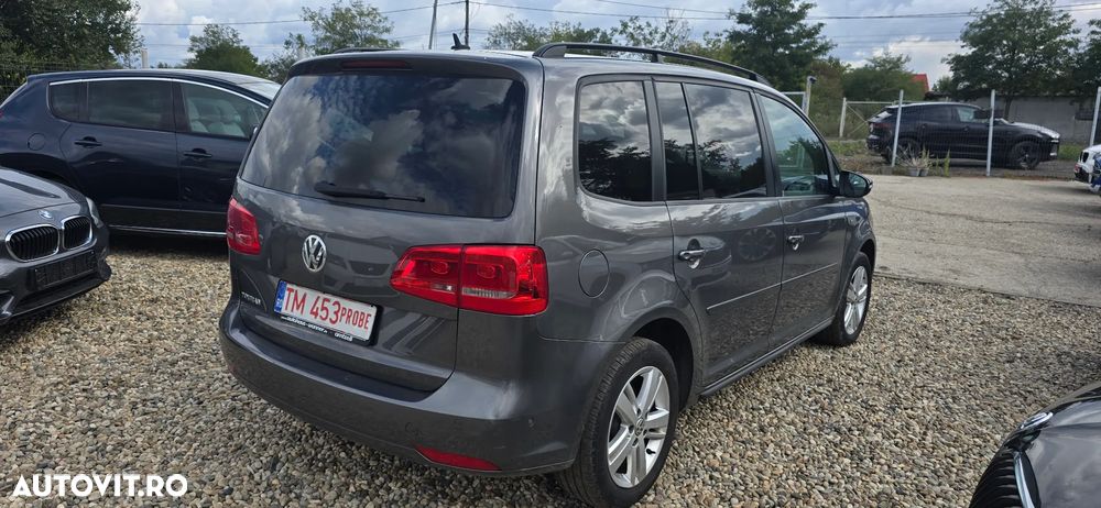 Volkswagen Touran - 6