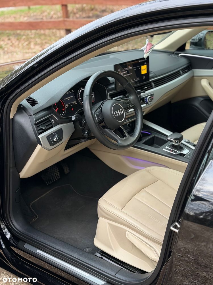 Audi A4 Limousine 35 TFSI mHEV S tronic - 17