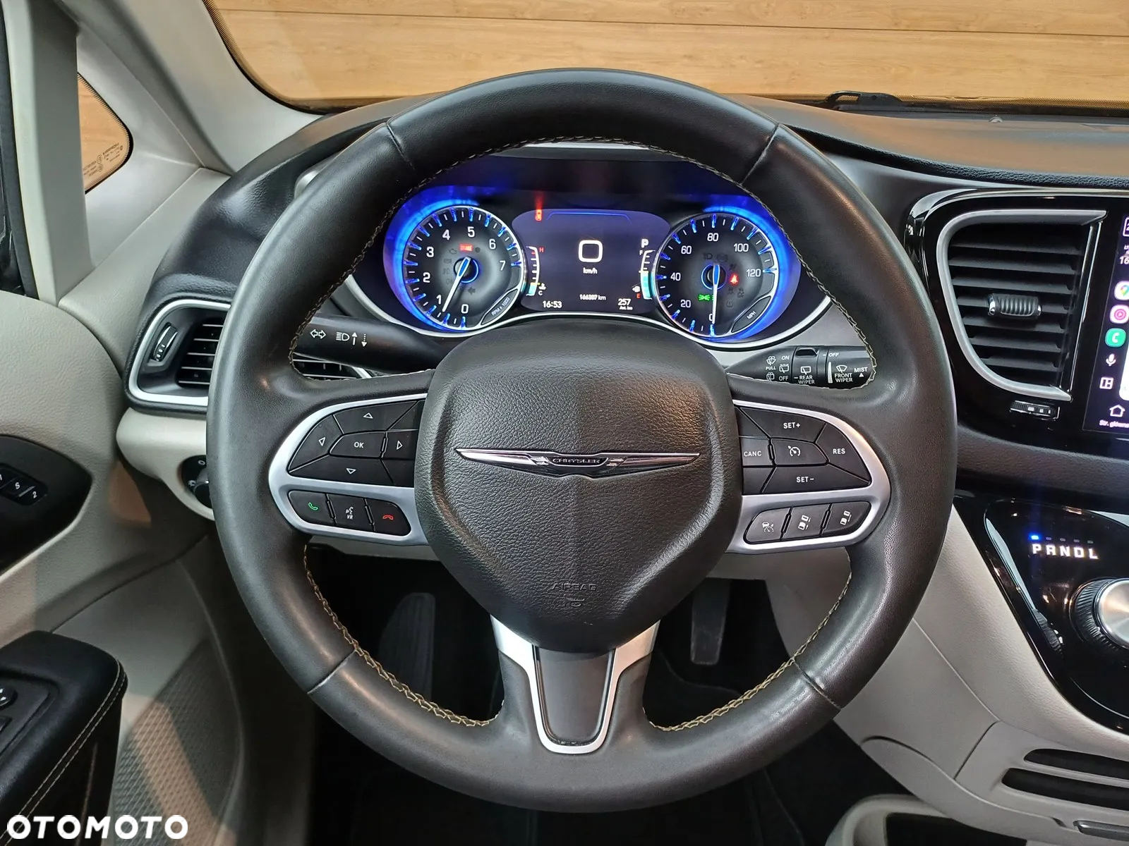 Chrysler Pacifica - 13