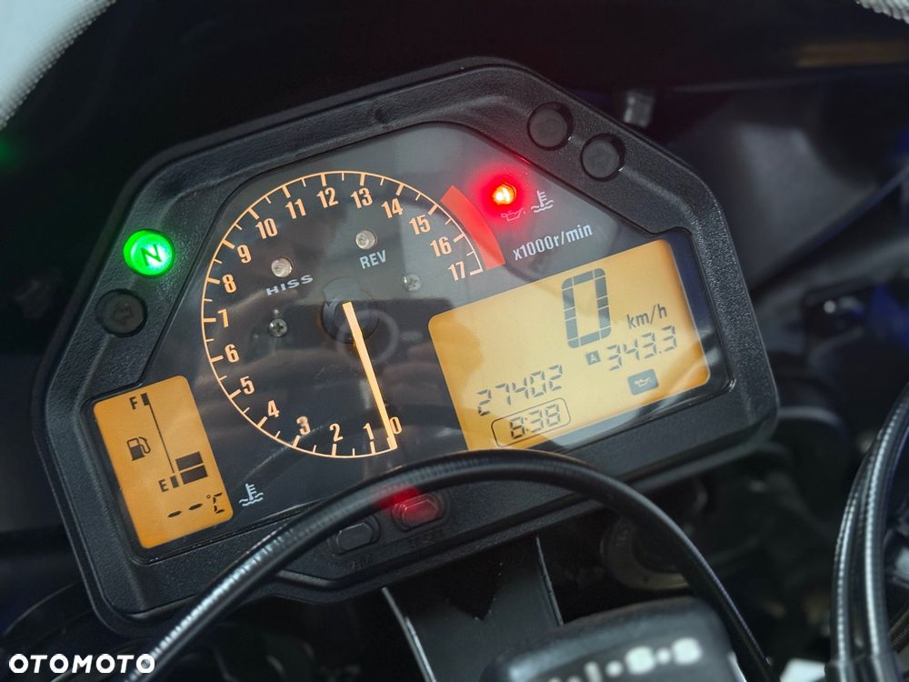 Honda CBR - 17