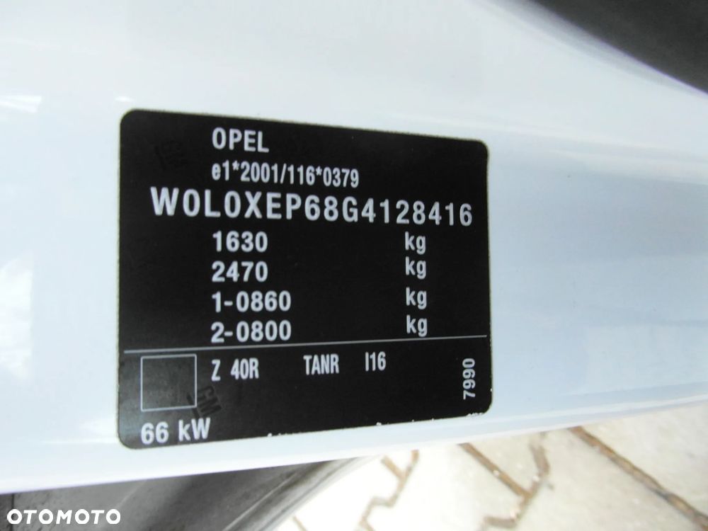 Opel Corsa 1.4 16V Color Edition - 35