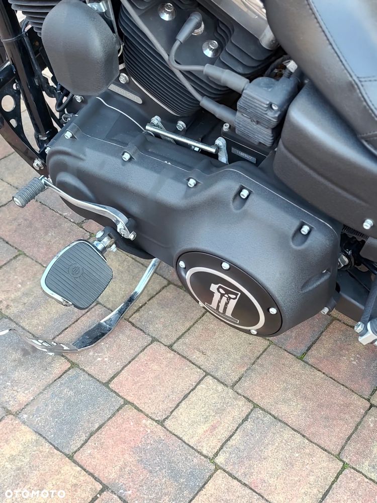Harley-Davidson Dyna Street Bob - 7