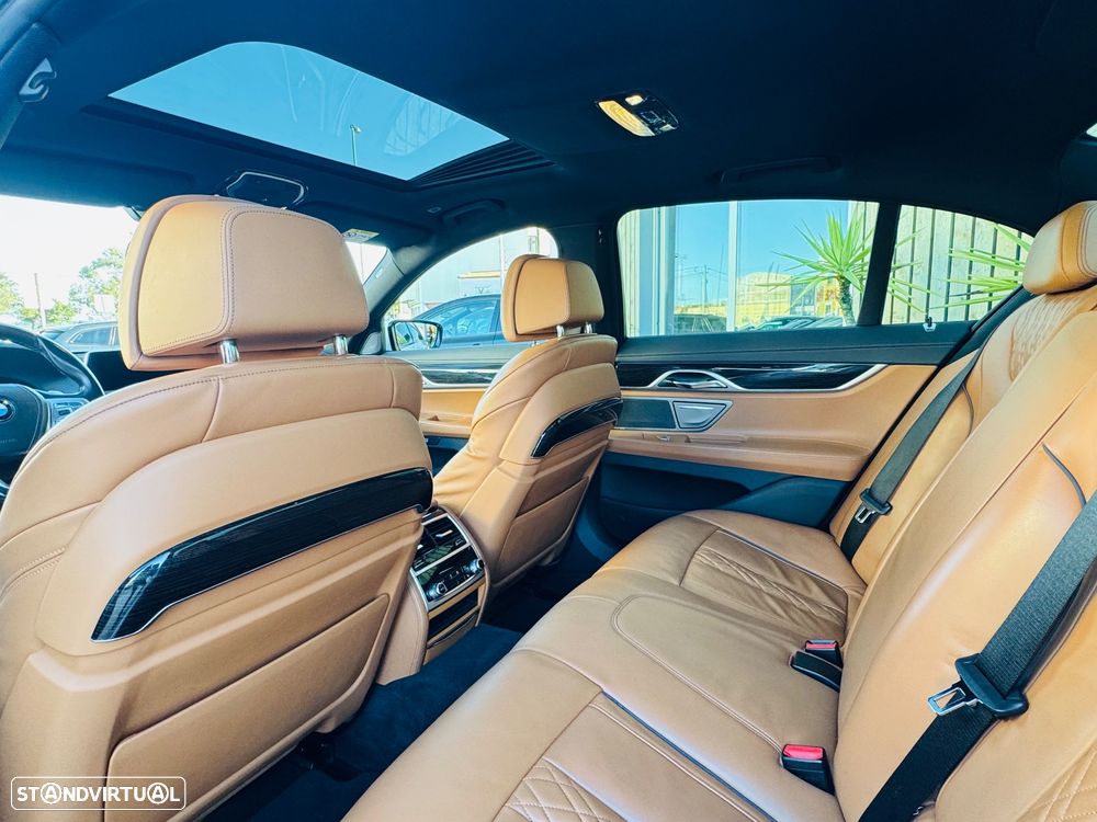 BMW 730 d xDrive Pack M - 18
