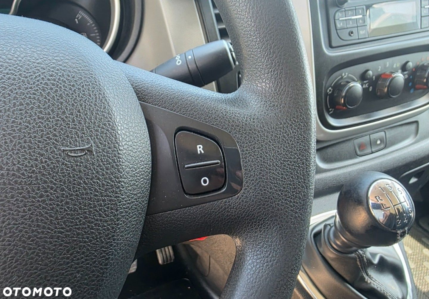 Renault Trafic - 14