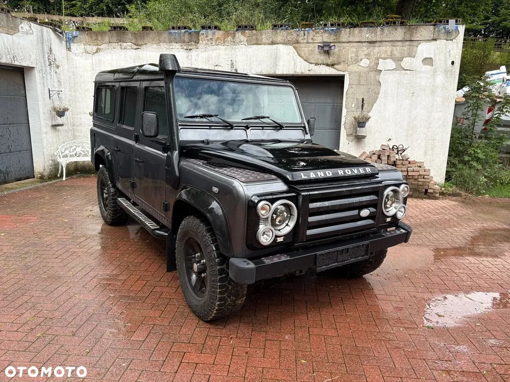 Land Rover Defender 110 SE - 3