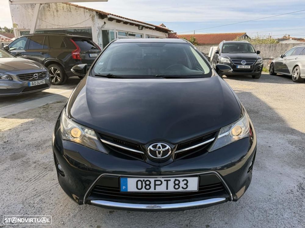 Toyota Auris 1.4 D-4D Exclusive - 3