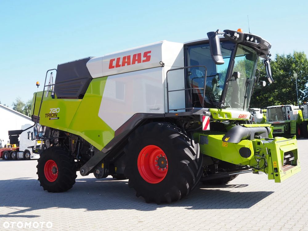 Claas Trion 720 MONTANA + V680 - 5