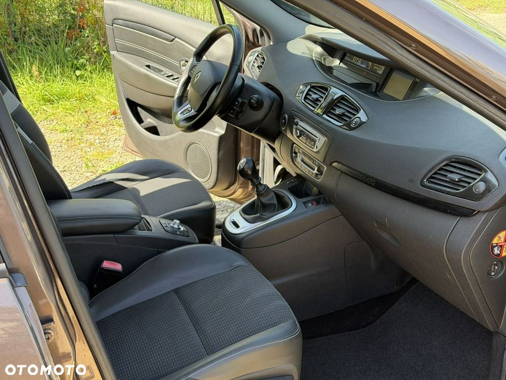 Renault Scenic - 15