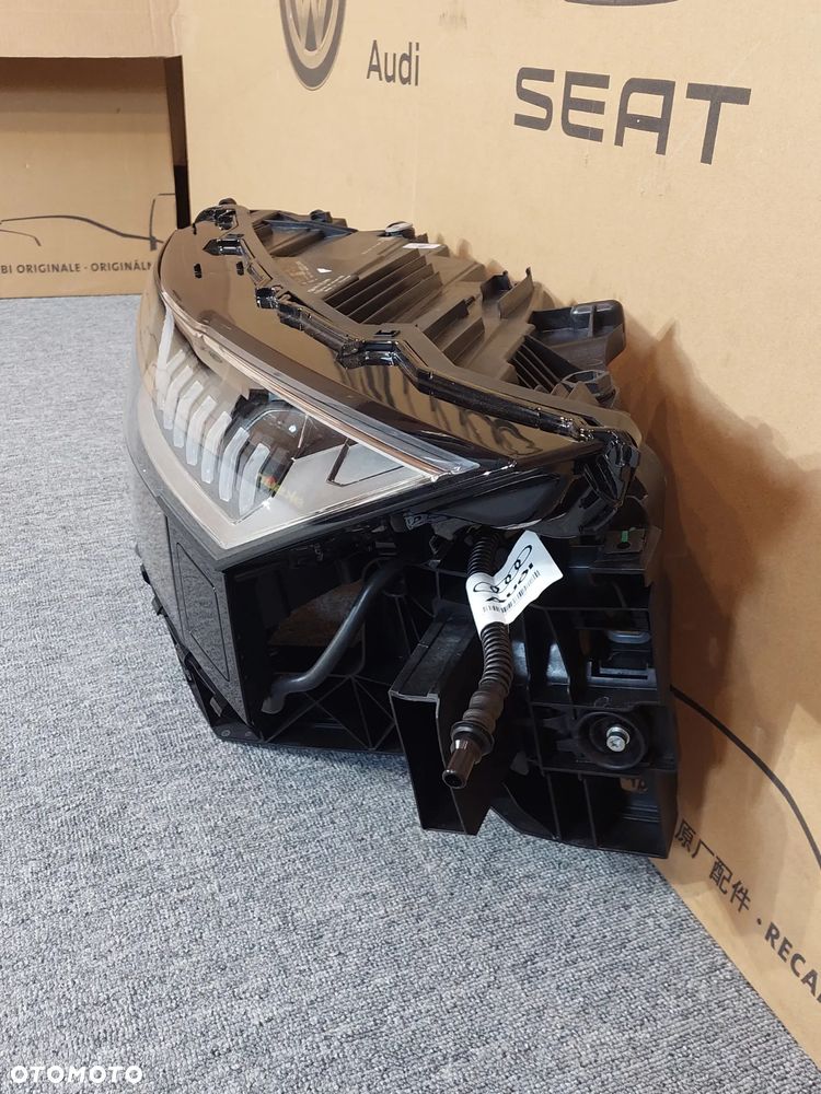 Audi Q8 Lampa Matrix Nowa USA 4M8941035B - 5