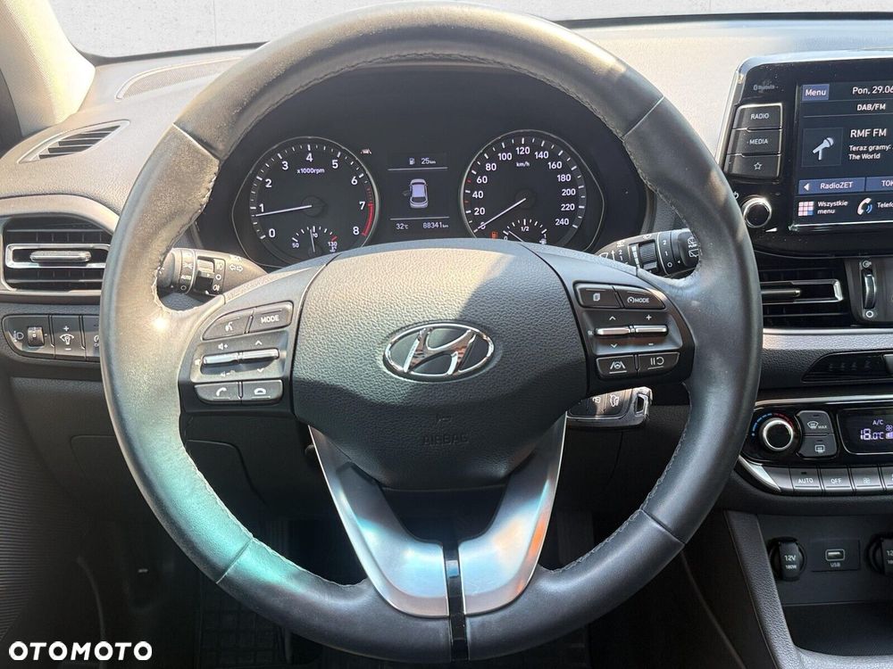 Hyundai i30 1.5 DPI Comfort - 16