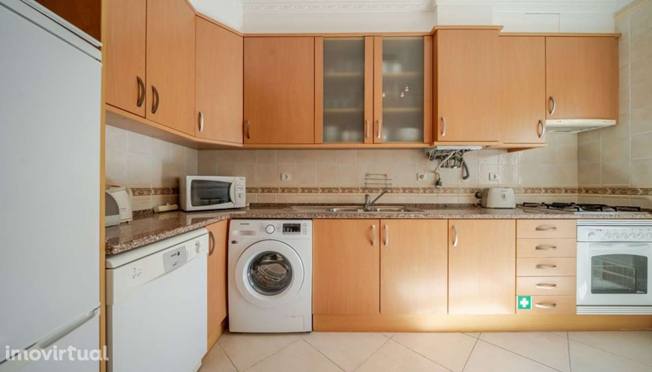 Apartamento T2 com piscina para venda em Salema, Algarve - Grande imagem: 5/26