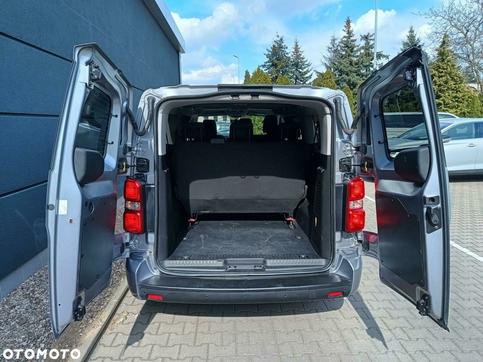 Peugeot Traveller 2.0 BlueHDi Long Active - 8