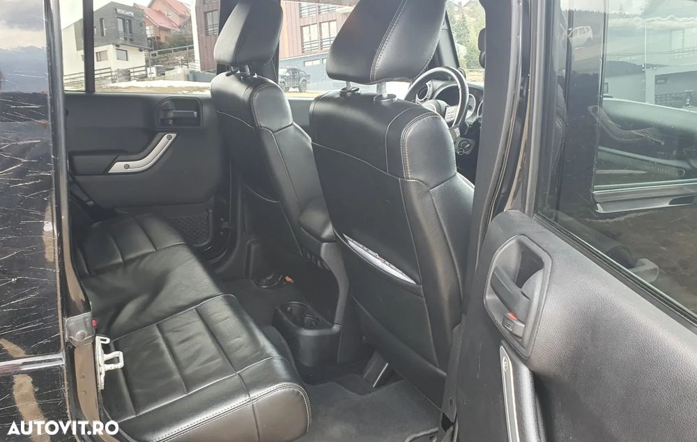 Jeep Wrangler 2.8 CRD AT Sahara - 8