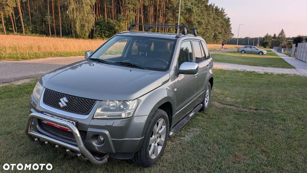Suzuki Grand Vitara 2.0 De Luxe - 12