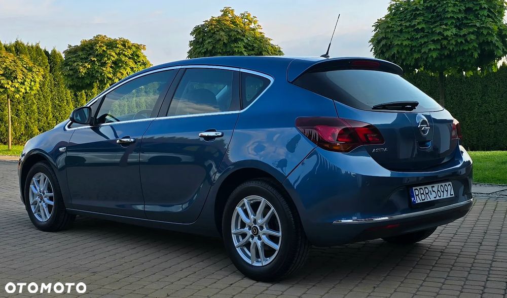 Opel Astra - 9
