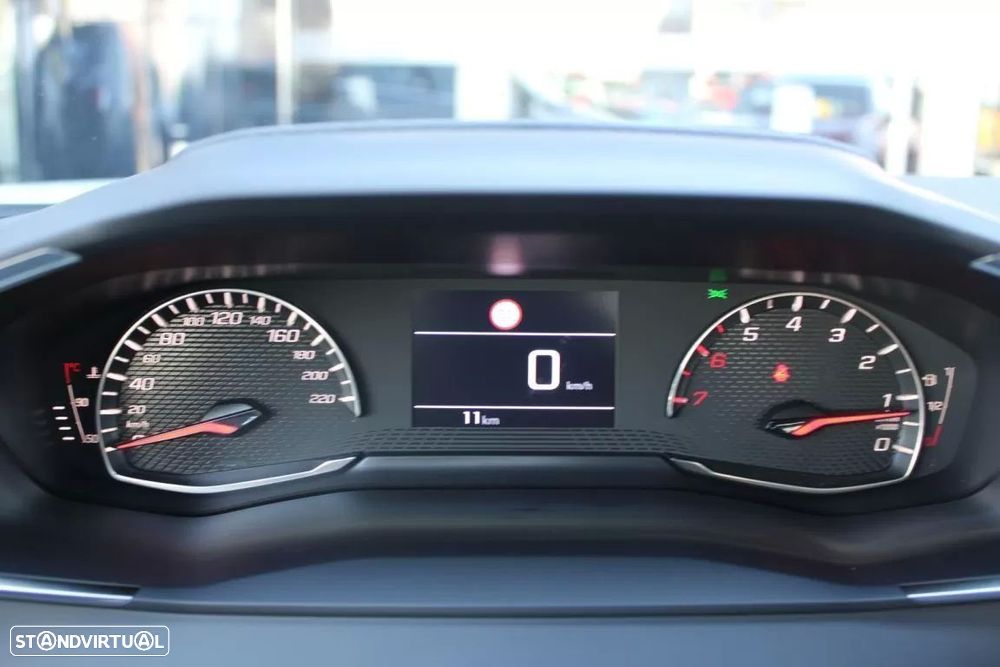 Peugeot 2008 1.2 PureTech Allure Pack - 8