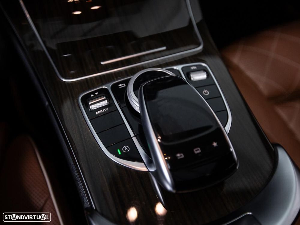 Mercedes-Benz C 250 d Station 9G-TRONIC AMG Line - 24