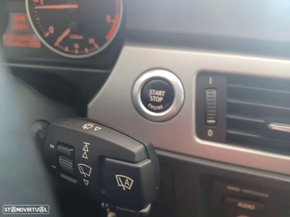 BMW 318 d - 19
