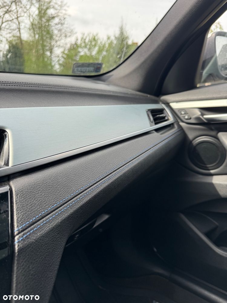 BMW X1 xDrive25i xLine - 17