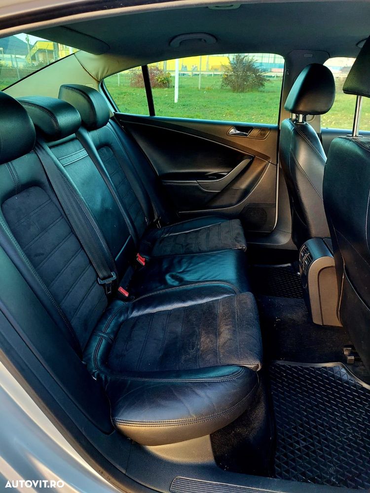 Volkswagen Passat 2.0 TDI Sportline - 7