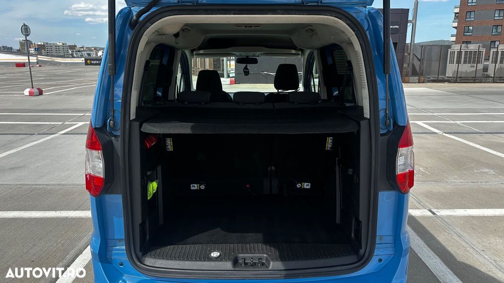 Ford Tourneo Courier 1.5 TDCi Trend - 11