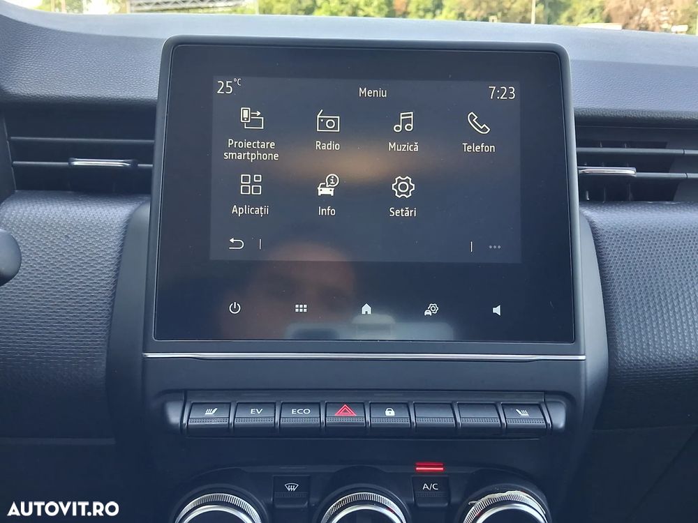 Renault Clio V E-Tech 145 Techno - 23